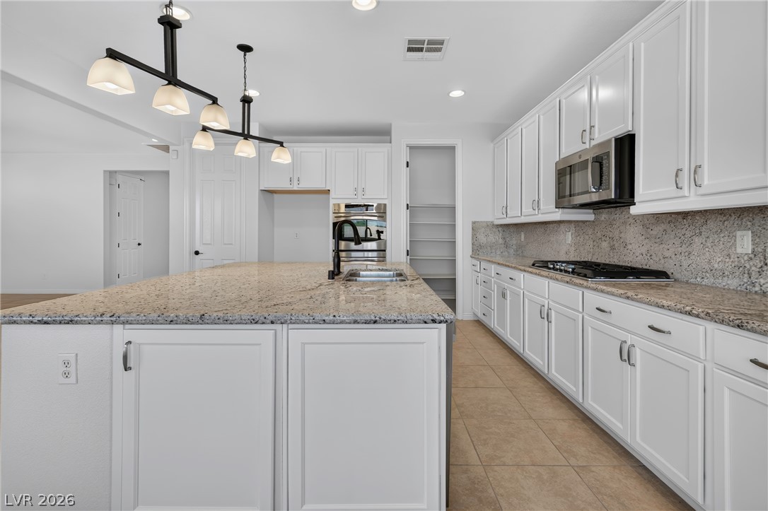 Photo 15 of 42, 3816 Vincelli Avenue