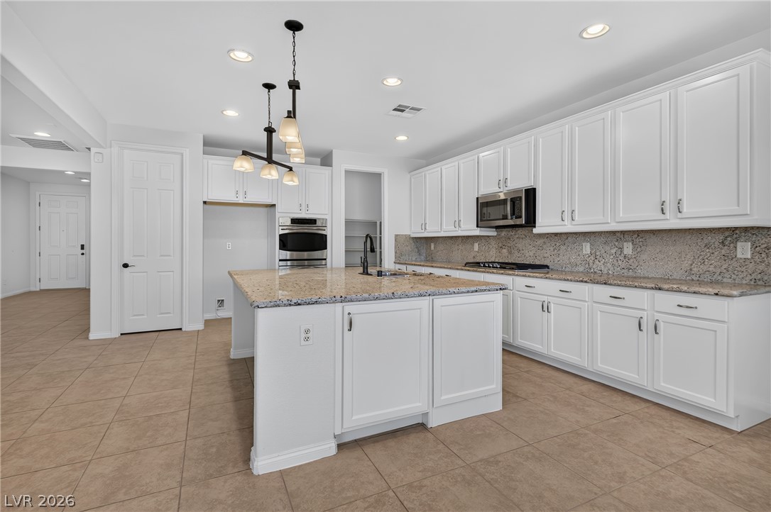 Photo 16 of 42, 3816 Vincelli Avenue
