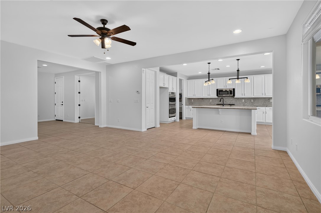 Photo 9 of 42, 3816 Vincelli Avenue