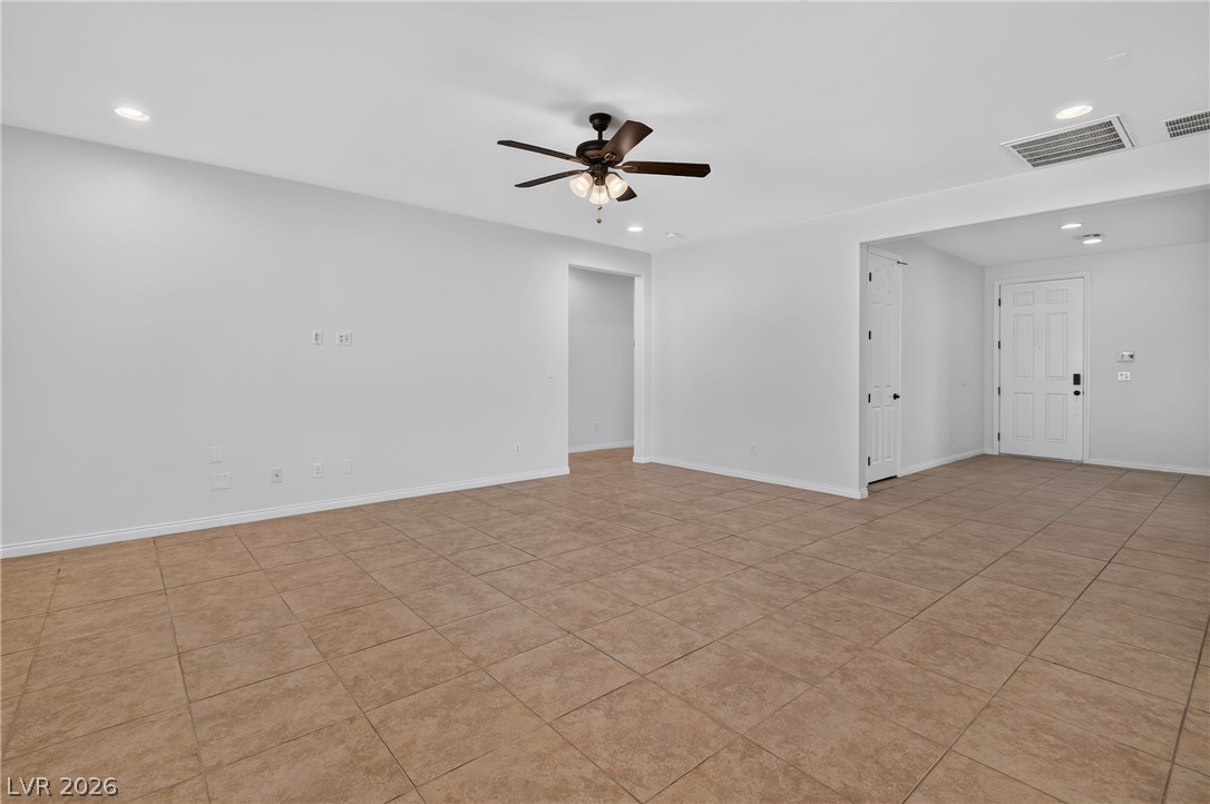Photo 11 of 42, 3816 Vincelli Avenue