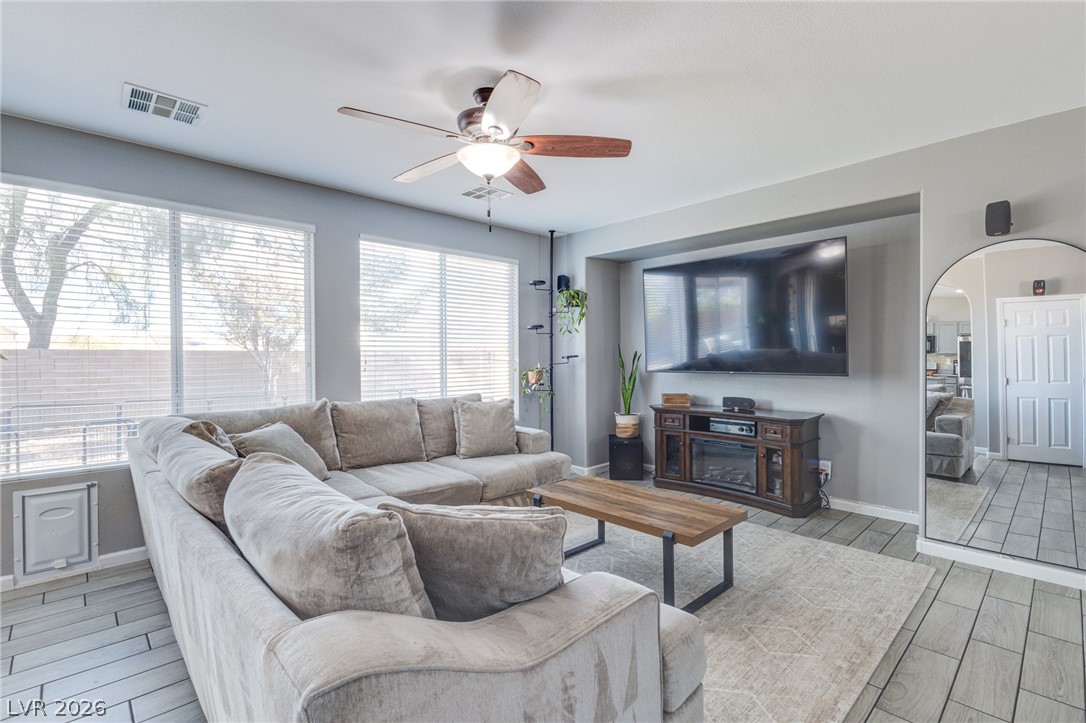 Photo 9 of 44, 978 Colorado Creek Court