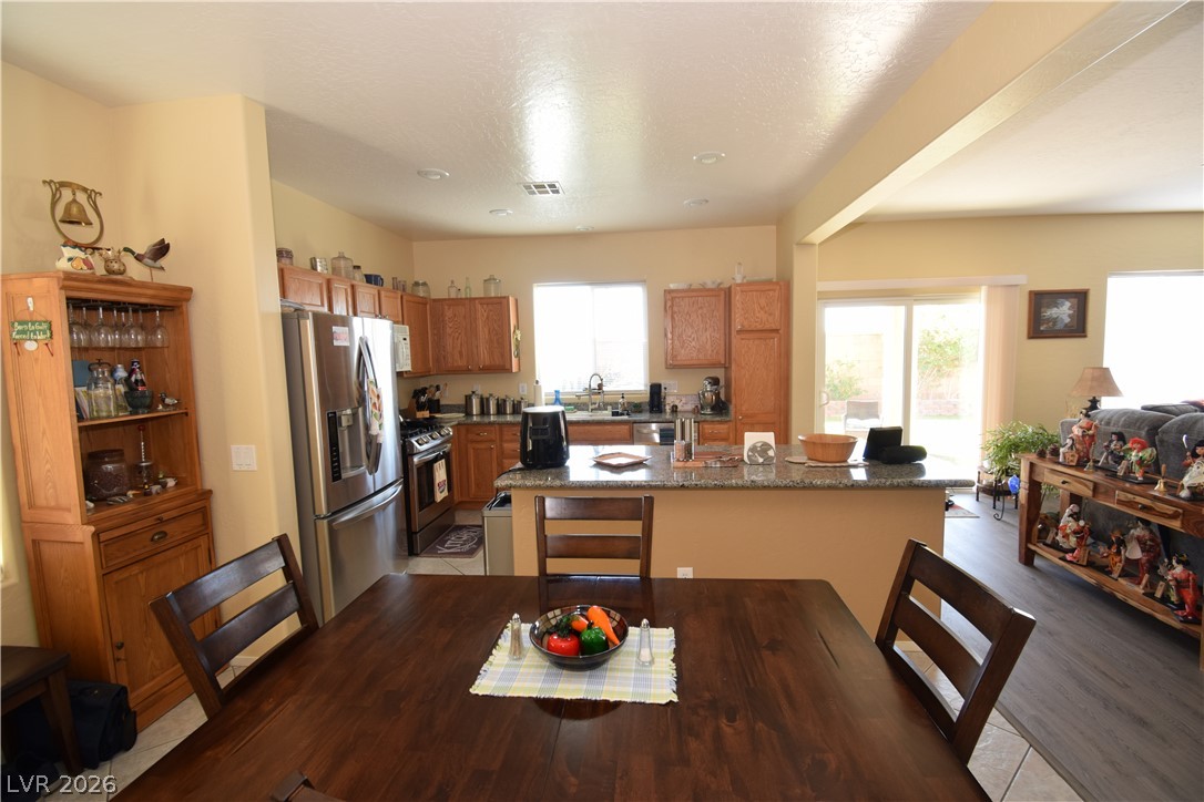 Photo 8 of 34, 7013 Mercurio Avenue