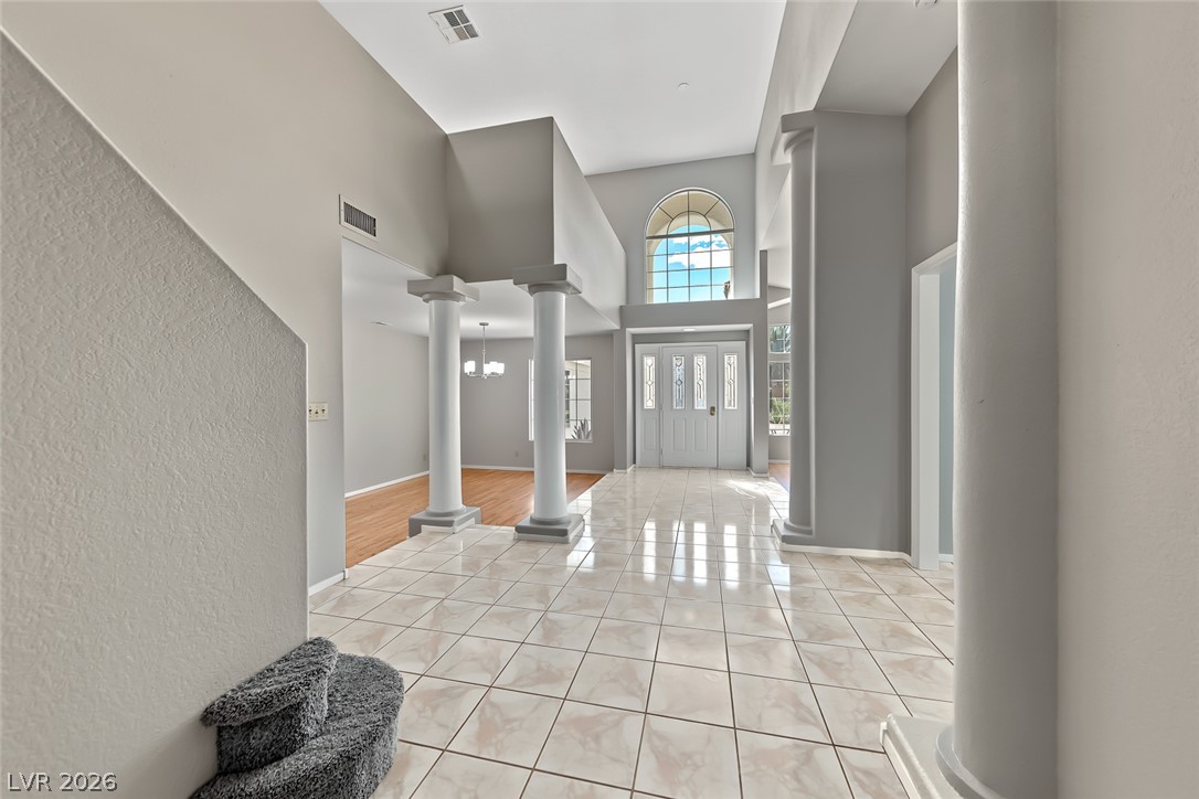 Photo 7 of 42, 1408 N Premier Court