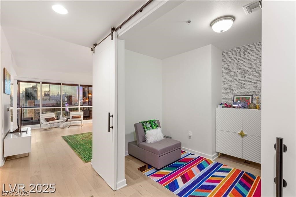 Photo 34 of 51, 4525 Dean Martin Drive #1007