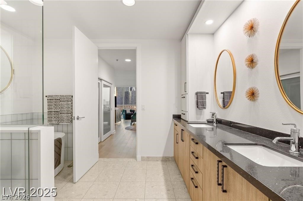 Photo 41 of 51, 4525 Dean Martin Drive #1007