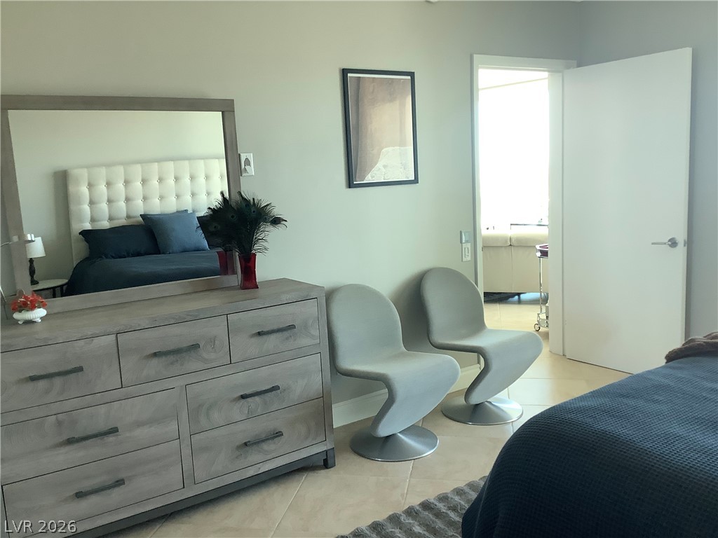 Photo 9 of 22, 322 Karen Avenue #2501