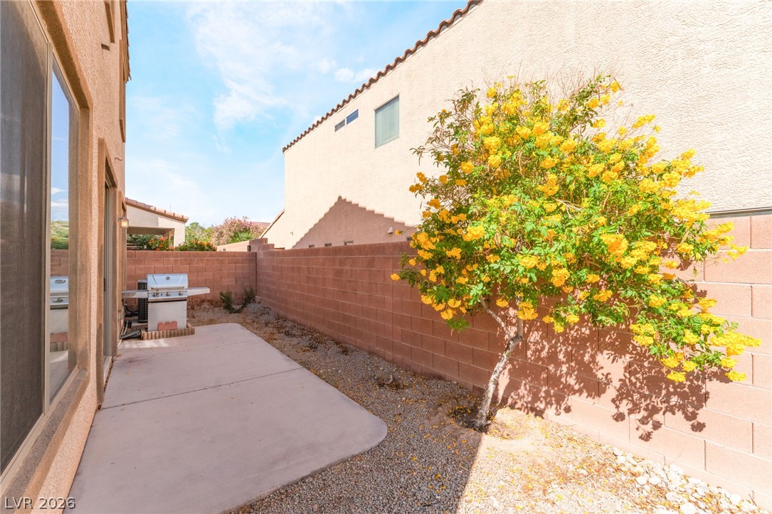 Photo 35 of 38, 4958 Lavaliere Avenue