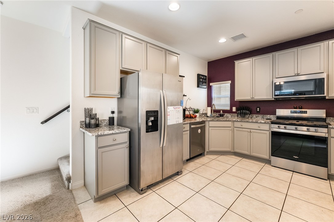 Photo 5 of 88 Golden Aria Avenue