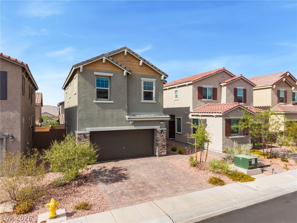 Photo 26 of 39, 88 Golden Aria Avenue