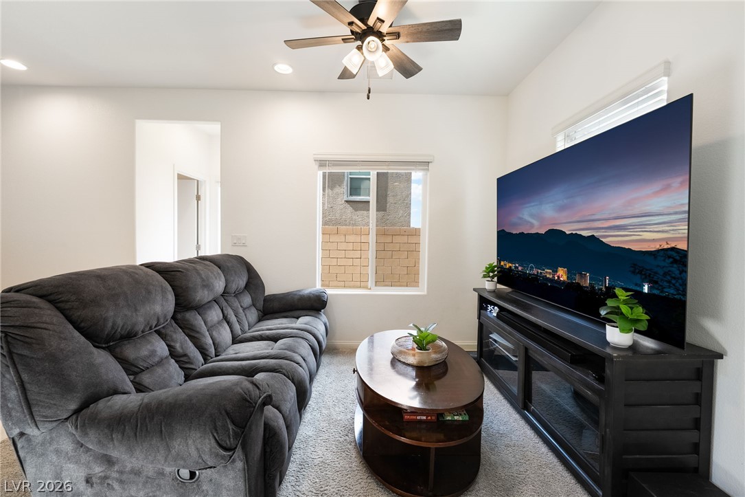 Photo 10 of 39, 88 Golden Aria Avenue
