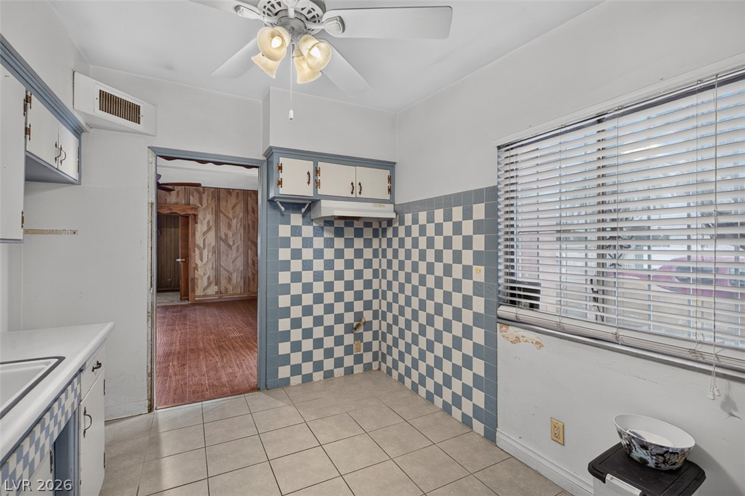 Photo 10 of 44, 1323 Maui Street