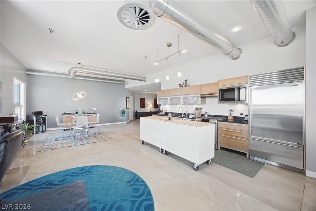 Photo 20 of 58, 200 Hoover Avenue #1809