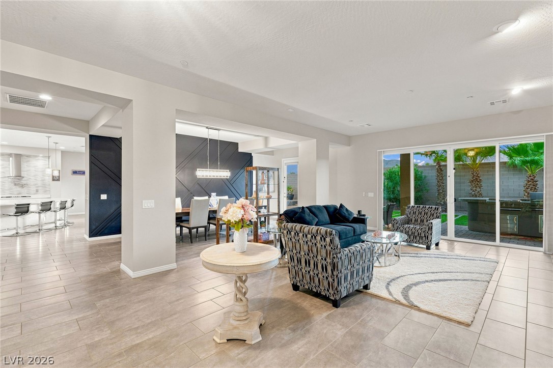 Photo 5 of 6125 Pebble Glen Court