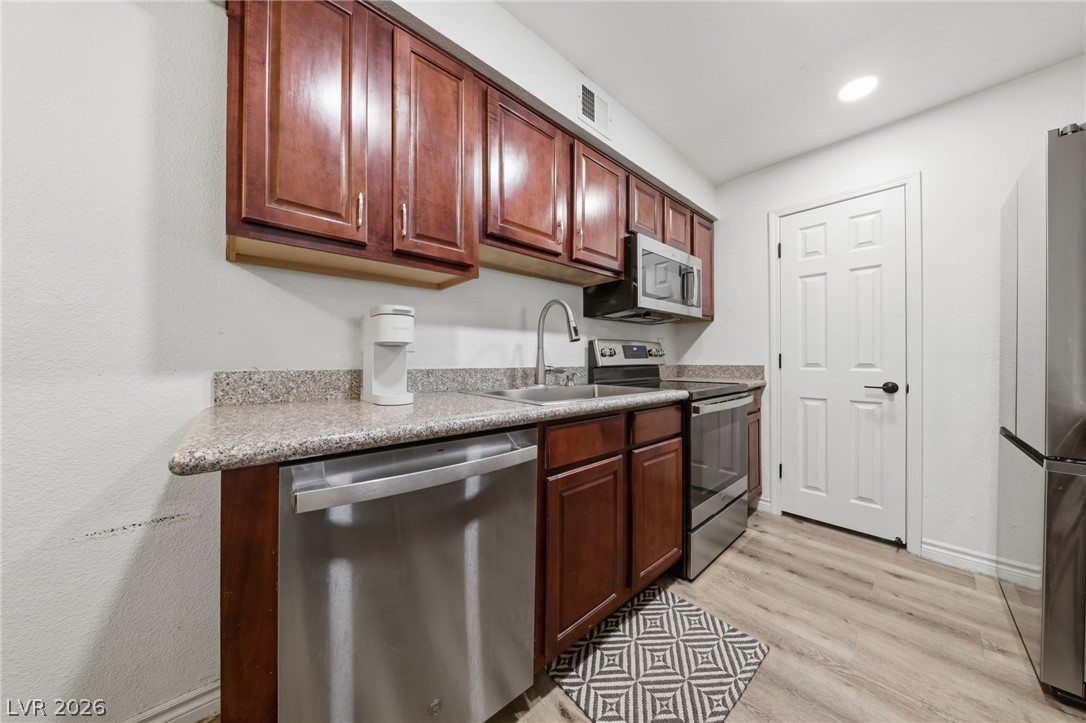 Photo 12 of 26, 2451 N Rainbow Boulevard #2103