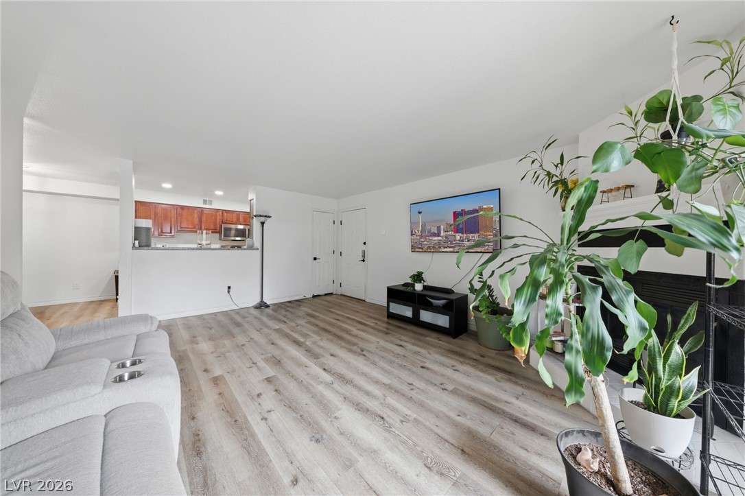 Photo 3 of 2451 N Rainbow Boulevard #2103