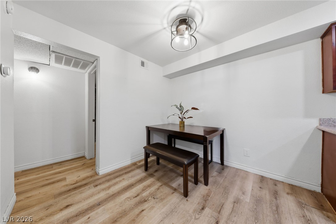 Photo 4 of 2451 N Rainbow Boulevard #2103