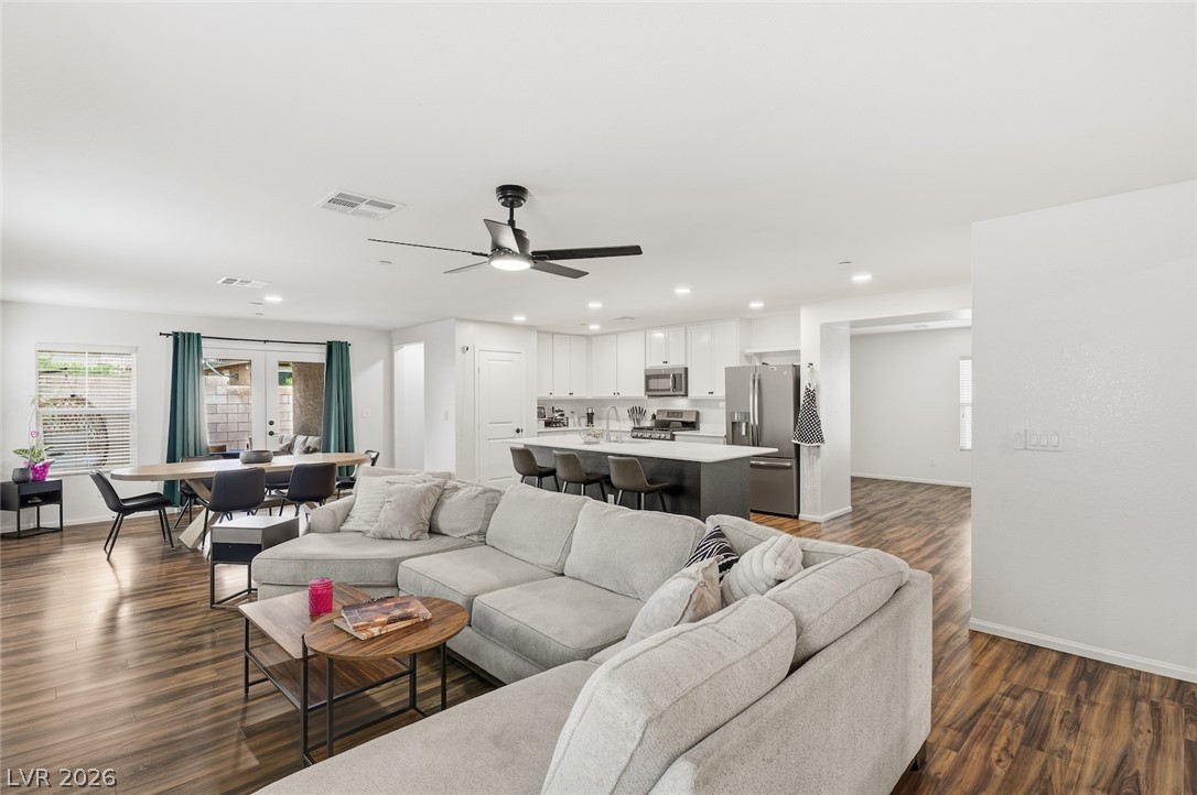 Photo 6 of 51, 721 Gorringe Ridge Court