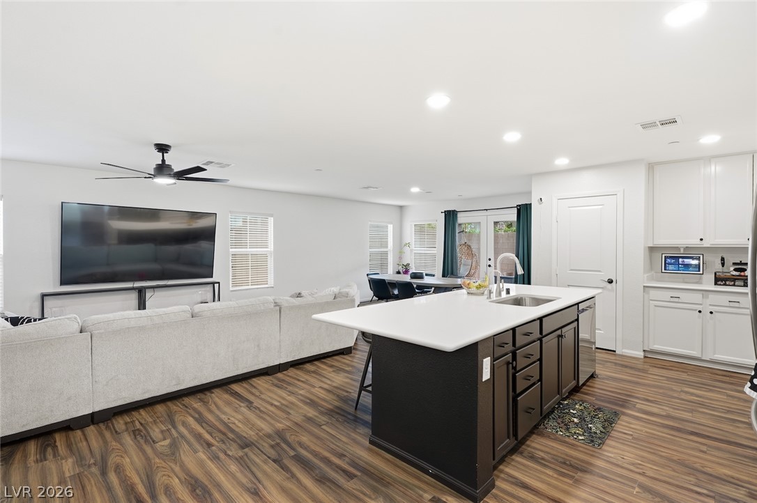 Photo 15 of 51, 721 Gorringe Ridge Court