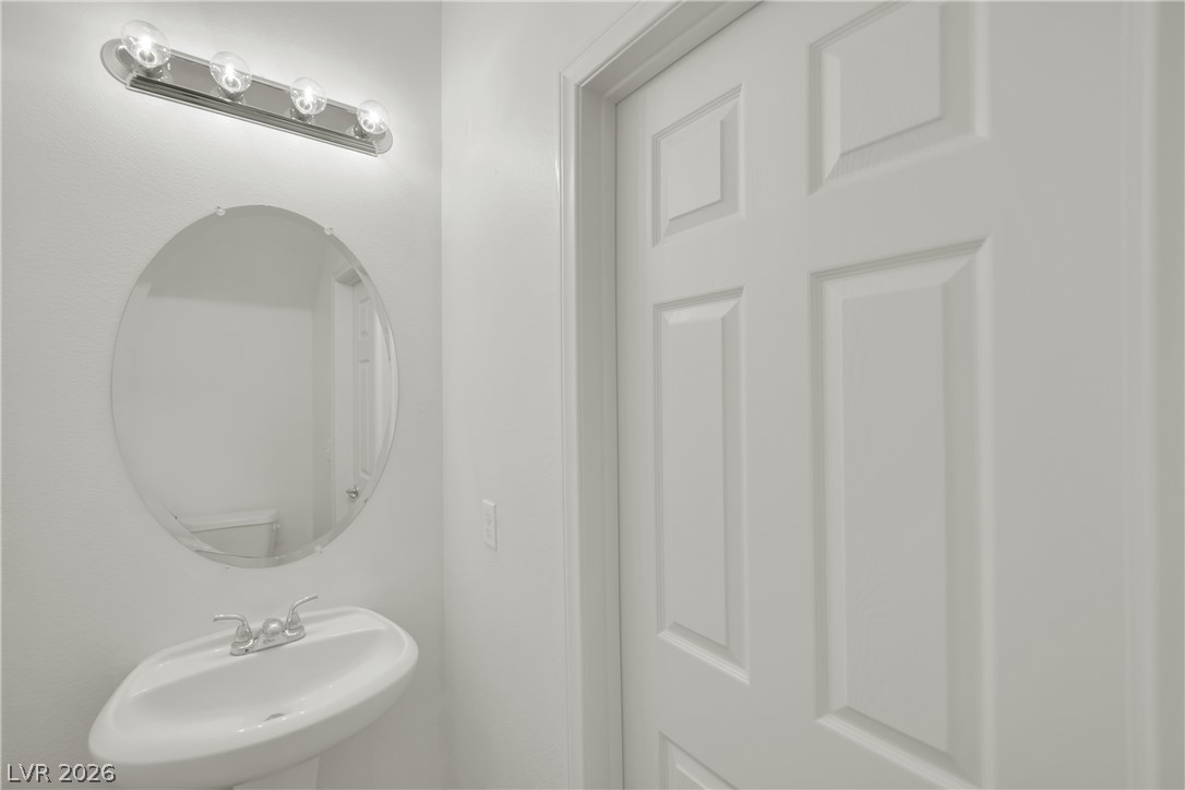 Photo 13 of 32, 8456 Bellery Avenue