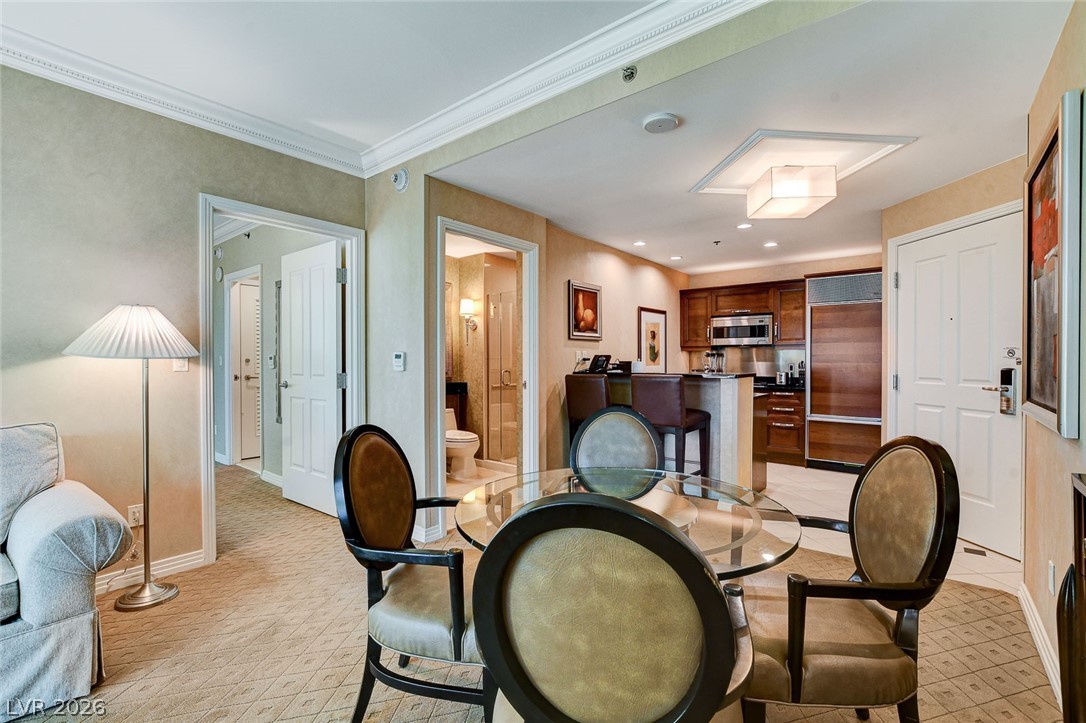 Photo 14 of 39, 145 E Harmon Avenue #2021