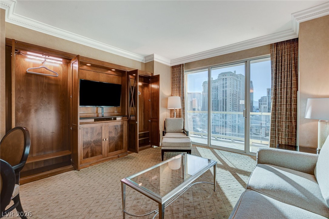 Photo 17 of 39, 145 E Harmon Avenue #2021
