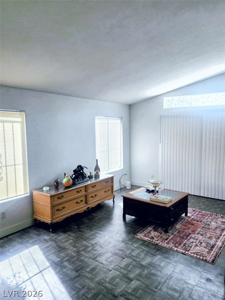 Photo 4 of 5225 Silverheart Avenue