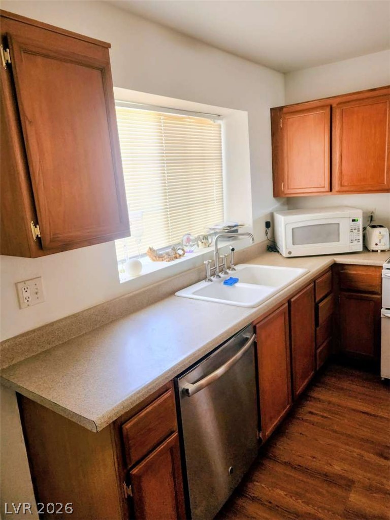 Photo 8 of 20, 5225 Silverheart Avenue