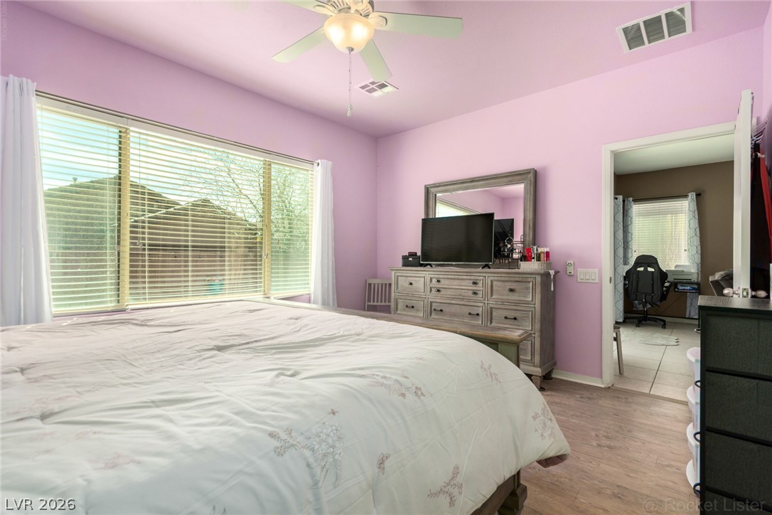 Photo 14 of 38, 5911 Corbin Avenue