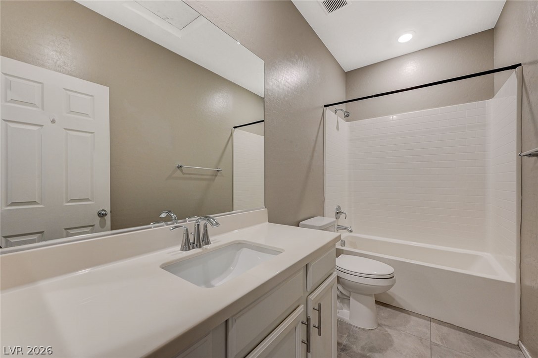 Photo 27 of 44, 8591 Insignia Avenue #104