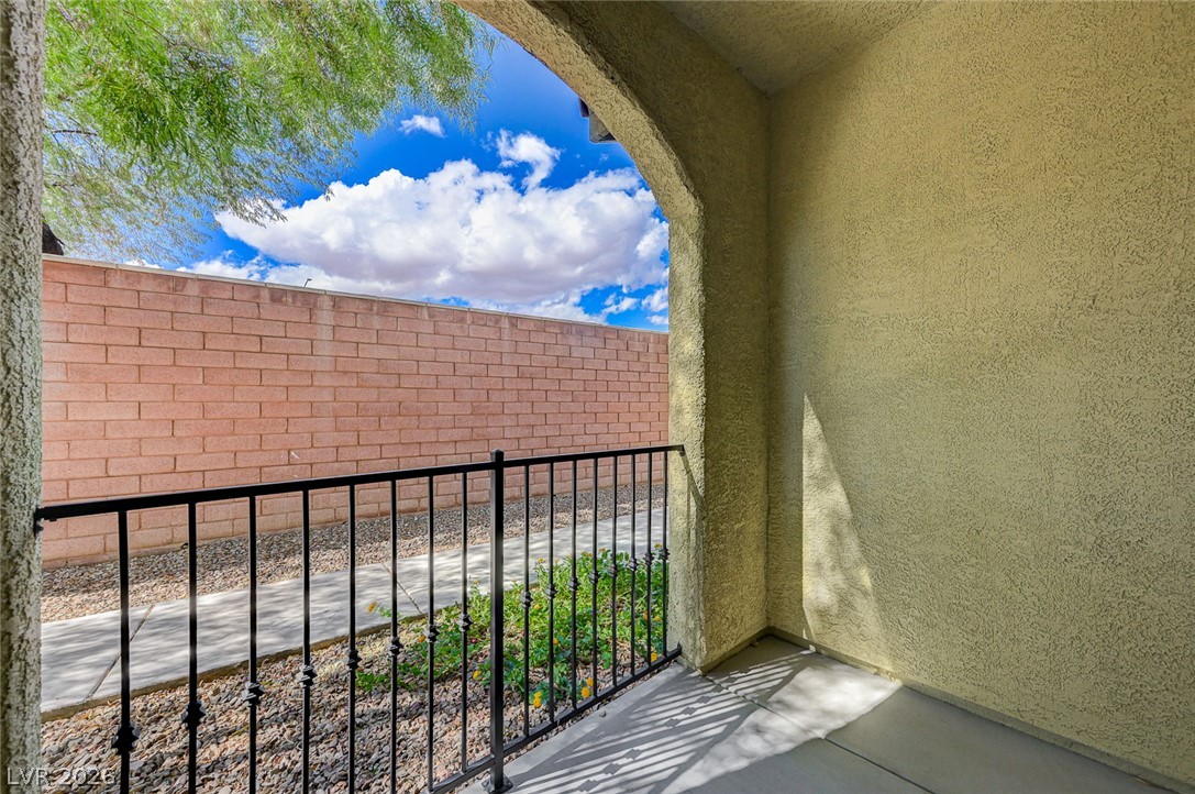 Photo 32 of 44, 8591 Insignia Avenue #104