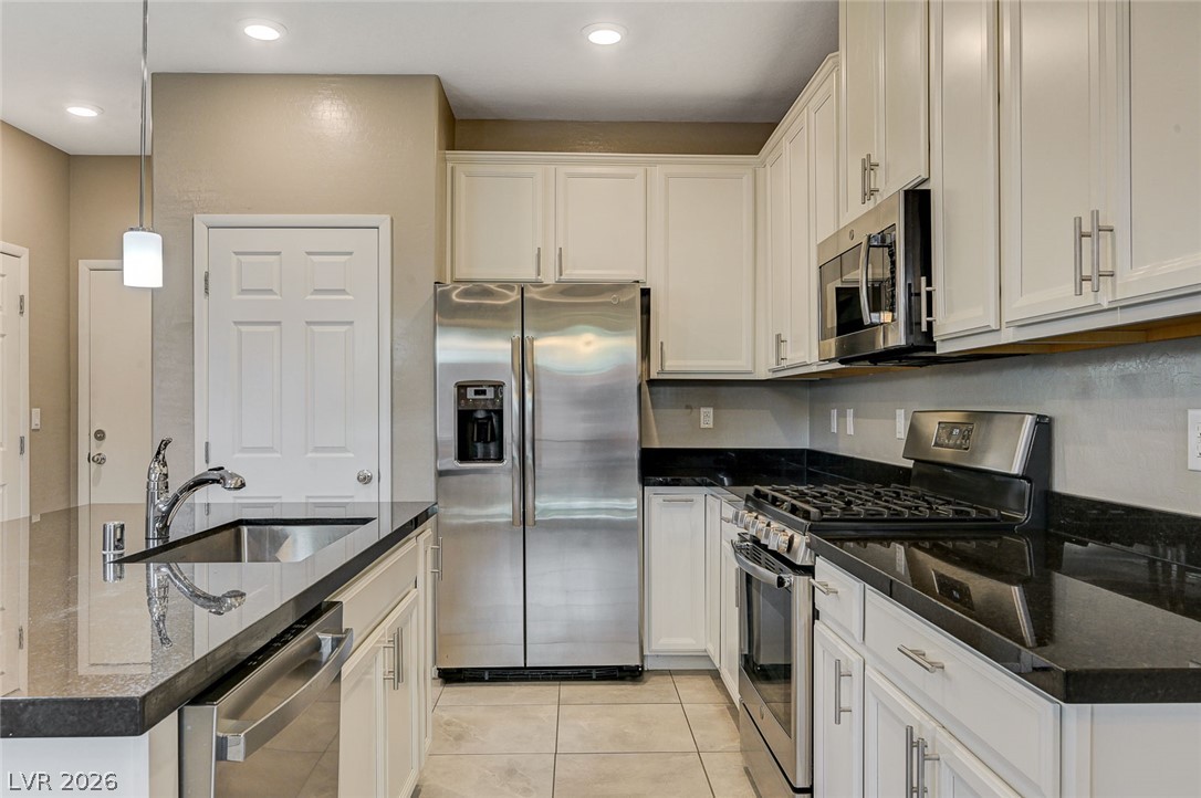 Photo 11 of 44, 8591 Insignia Avenue #104