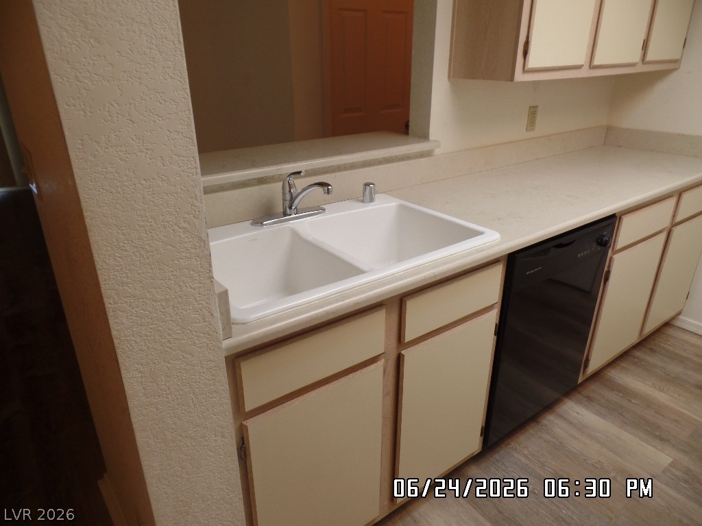 Photo 16 of 31, 3550 Bay Sands Drive #2023