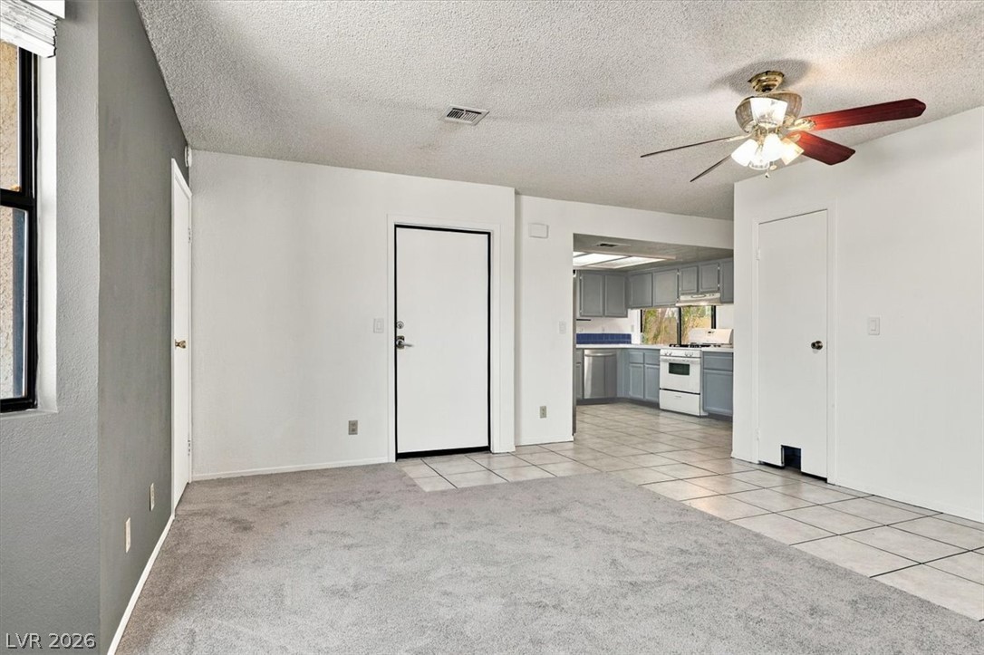Photo 4 of 505 Sheffield Drive
