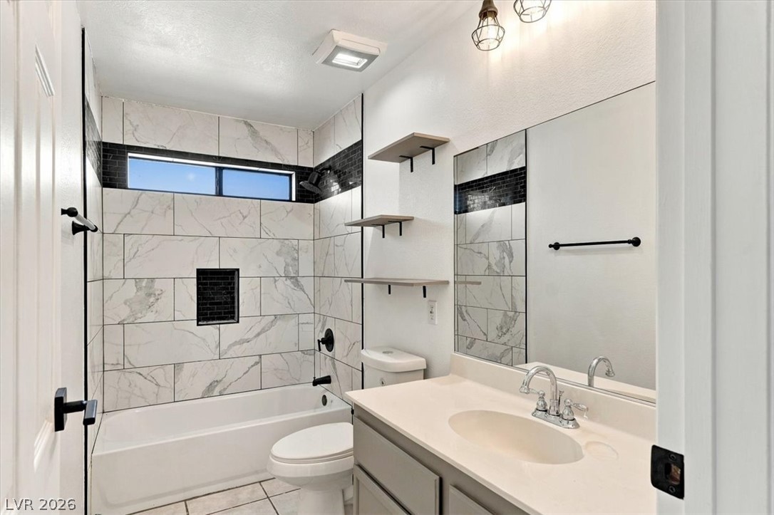 Photo 11 of 28, 505 Sheffield Drive