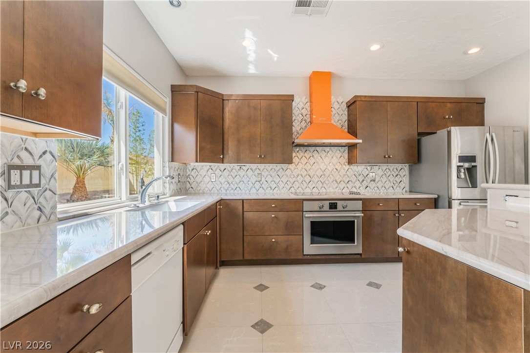 Photo 16 of 41, 1363 Yeager Avenue