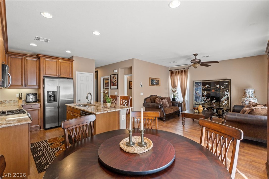 Photo 11 of 30, 11270 Victoria Medici Street