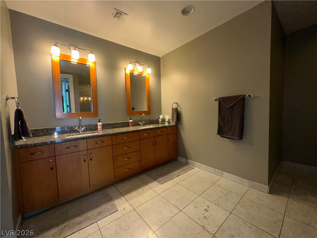 Photo 43 of 50, 4575 Dean Martin Drive #2600