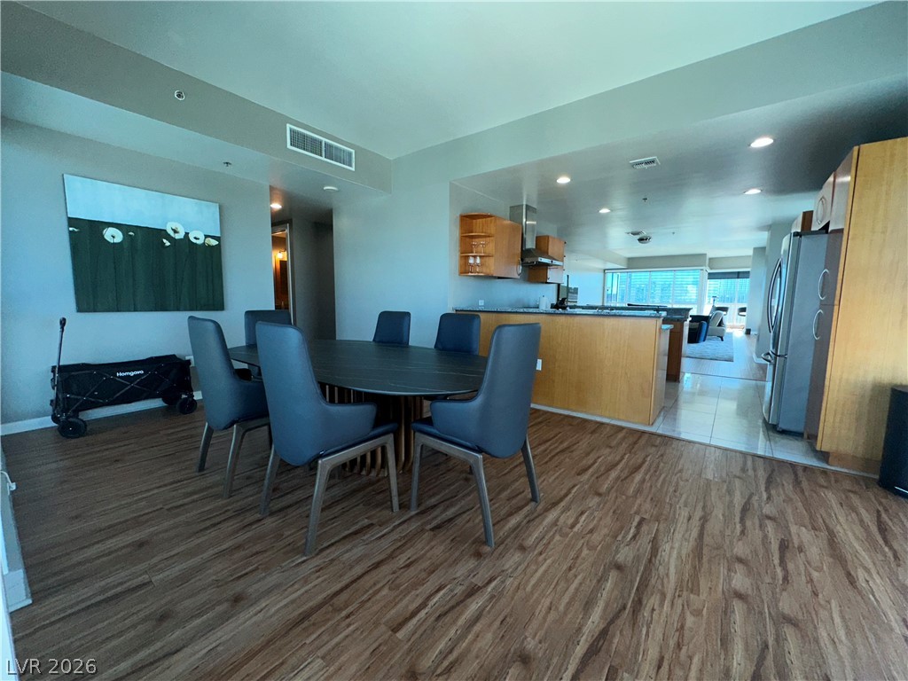 Photo 29 of 50, 4575 Dean Martin Drive #2600