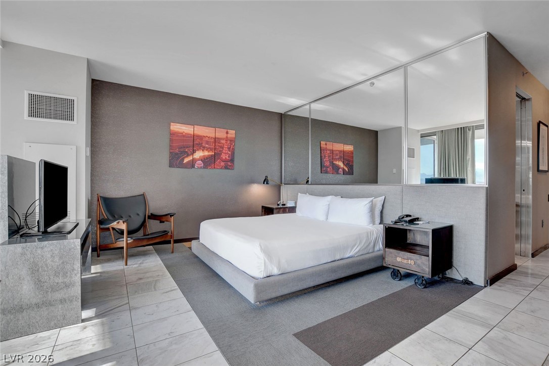 Photo 14 of 33, 4381 W Flamingo Road #1121