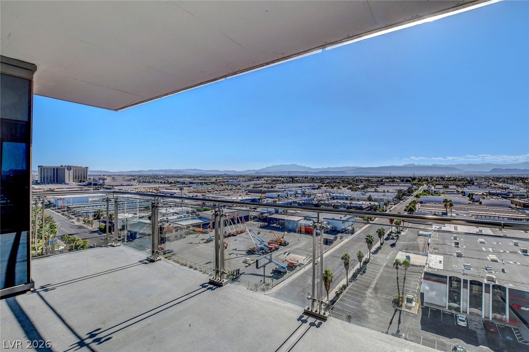 Photo 23 of 33, 4381 W Flamingo Road #1121
