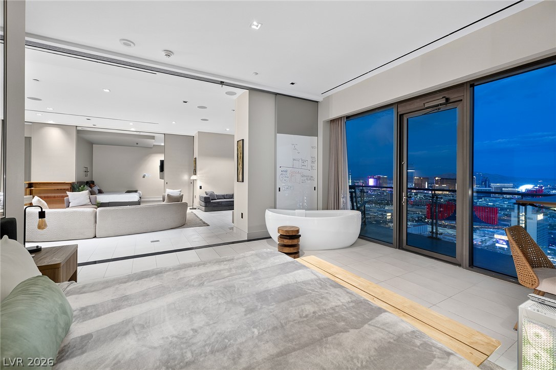 Photo 29 of 42, 4381 W Flamingo Road #58306