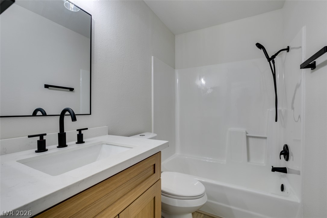 Photo 33 of 45, 543 Chandler Street