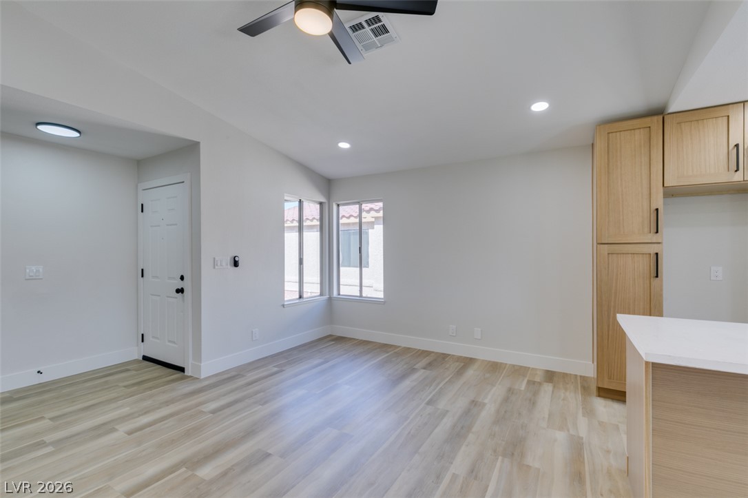 Photo 10 of 45, 543 Chandler Street