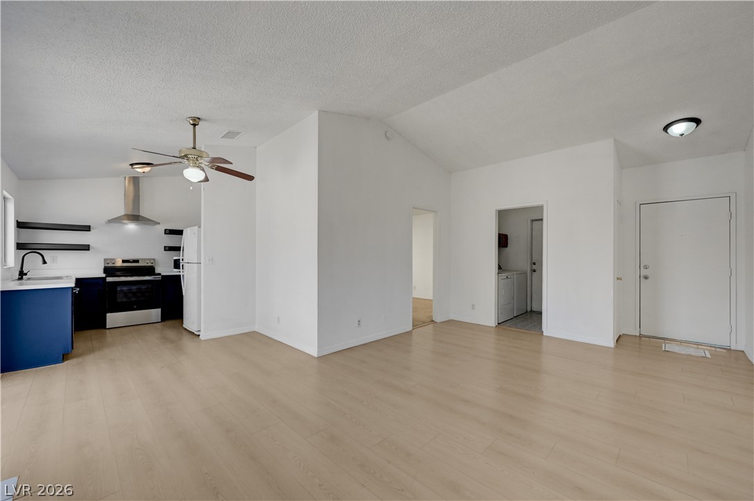 Photo 6 of 18, 2173 Seahurst Drive