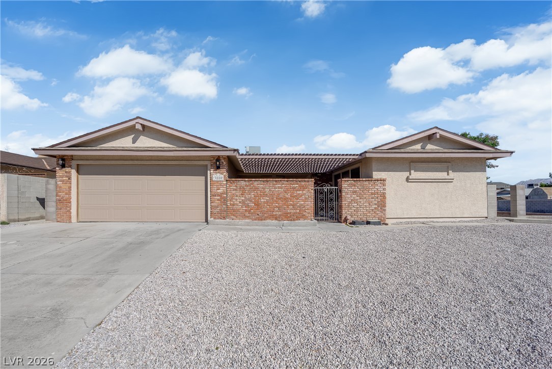 Photo 2 of 3880 El Paso Drive