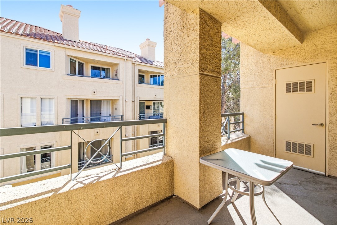 Photo 16 of 29, 210 E Flamingo Road #330