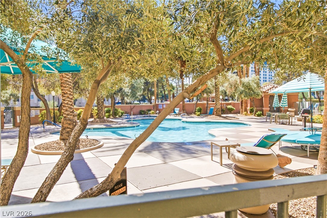 Photo 22 of 29, 210 E Flamingo Road #330