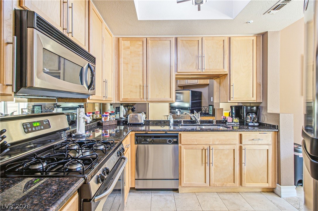 Photo 10 of 29, 210 E Flamingo Road #330