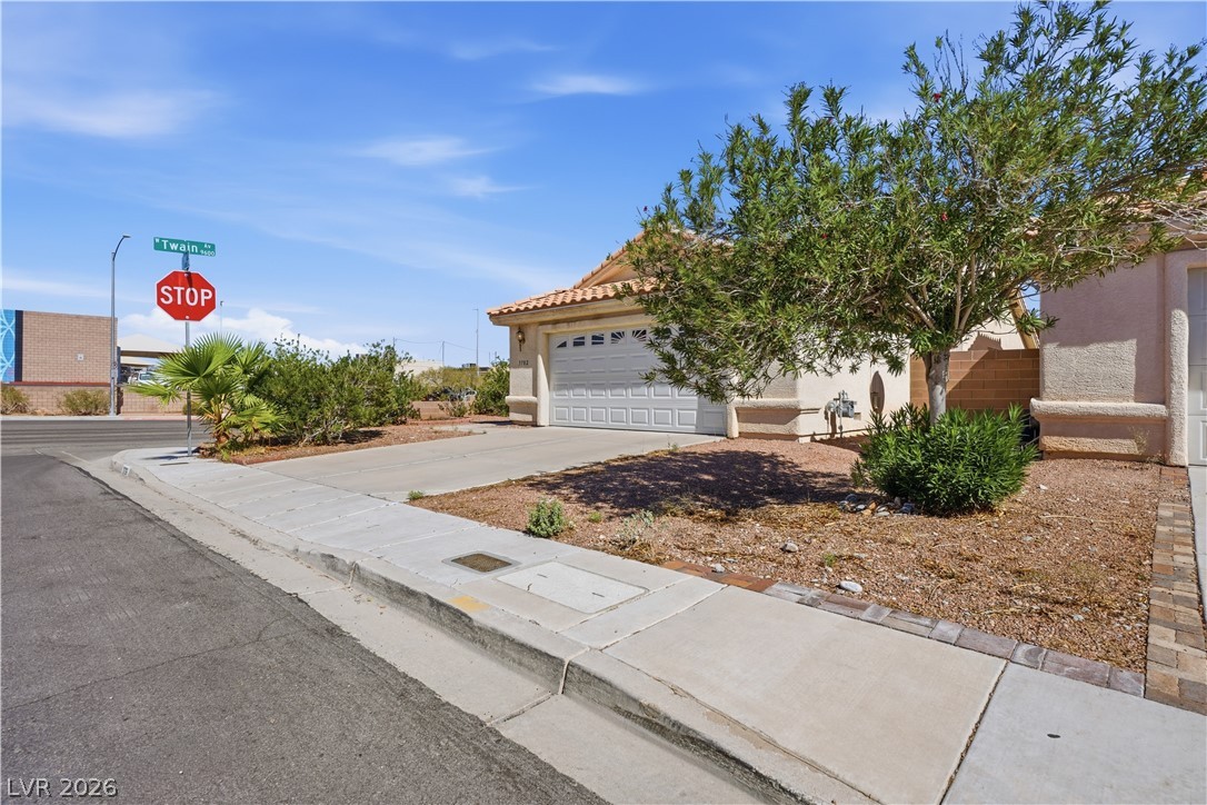Photo 4 of 3702 Lipan Point Street