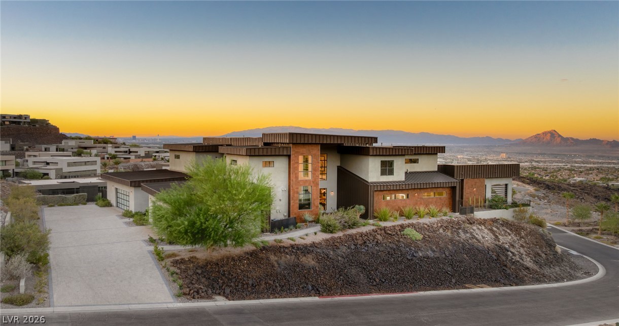 Photo 6 of 80, 629 Dragon Peak Drive